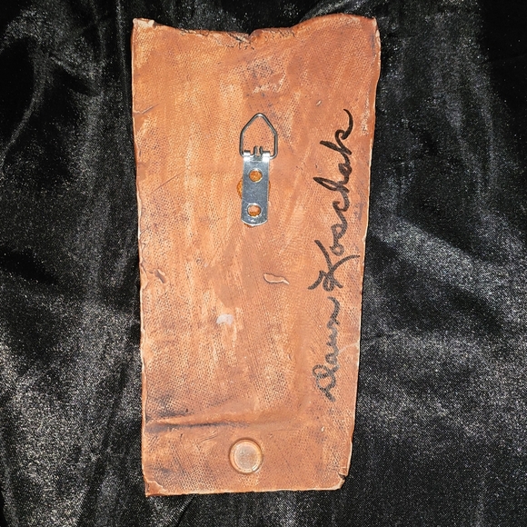 Buda Plaque hand made redish brown color hang on wall or lay flat. - Picture 3 of 3